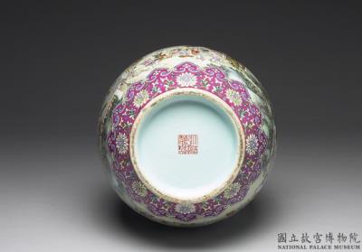 图片[3]-Vase with design of children at play motif in fen-ts’ai enamels, Ch’ien-lung reign (1736-1795), Ch’ing dynasty-China Archive